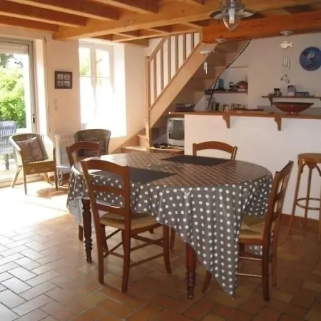 Maison L'epine, 4 Pieces, 6 Personnes - Fr-1-224b-609